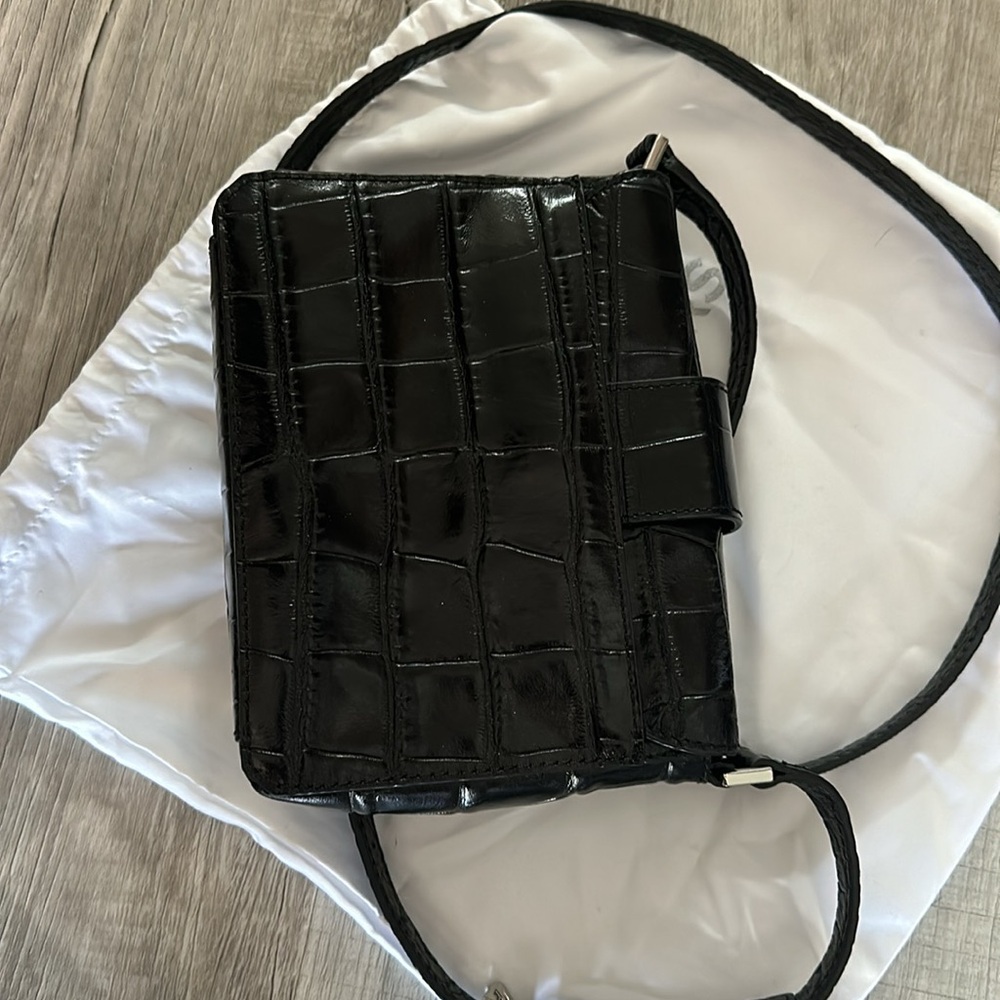 Michael Kors small embossed purse - Picture 3 of 5